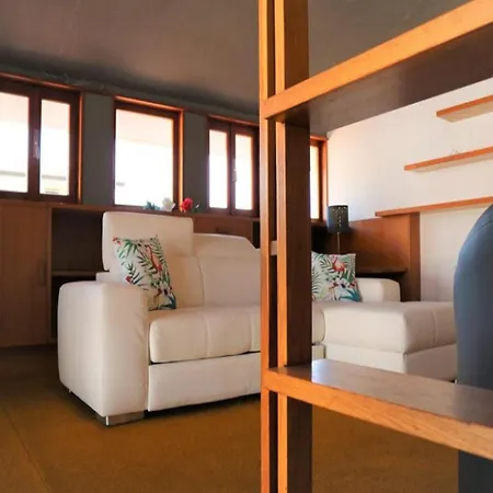 With Garden And Cosy Attic *