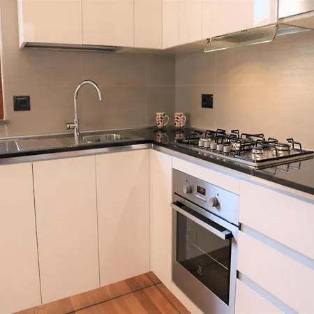 With Garden And Cosy Attic Villa *