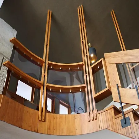 With Garden And Cosy Attic Willa