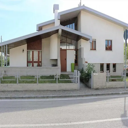 Villa With Garden And Cosy Attic *