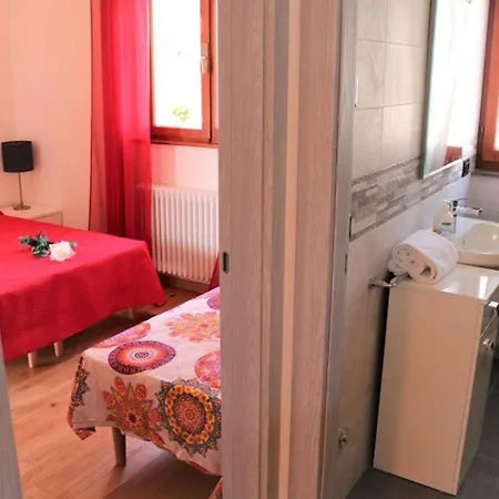 With Garden And Cosy Attic Villa