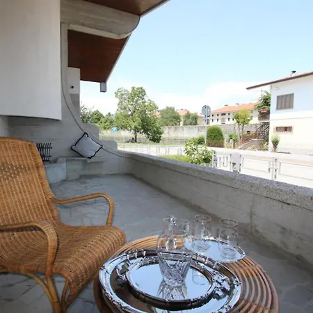 With Garden And Cosy Attic Villa *