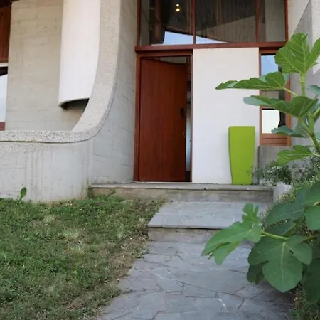 Villa With Garden And Cosy Attic *